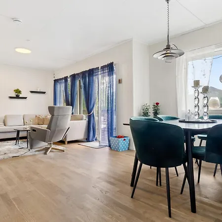 Sentrum Lux * Vestvagoy